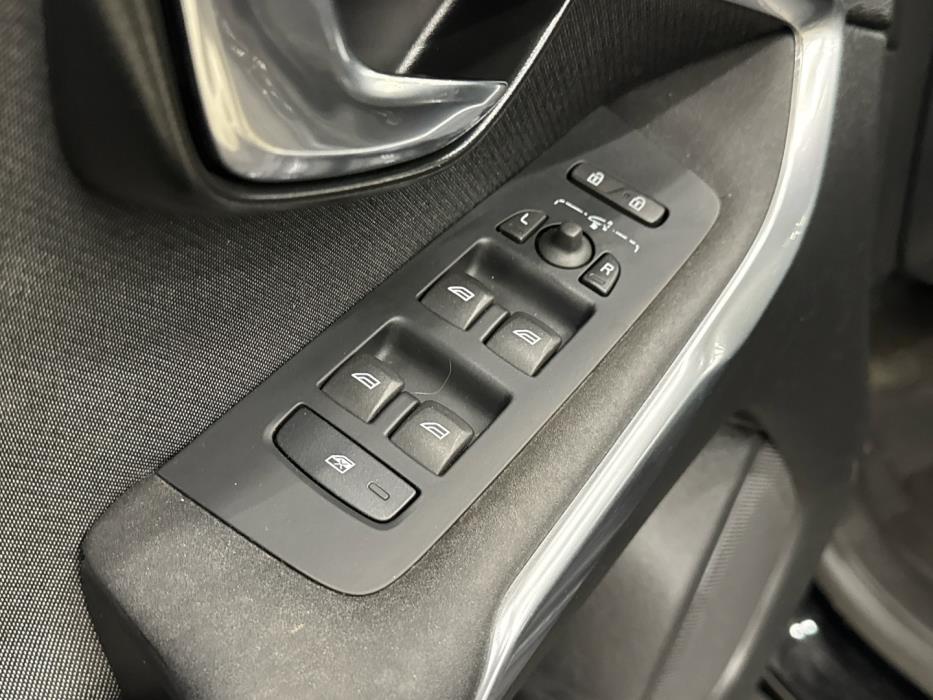 VOLVO V40 Cross Country 2015