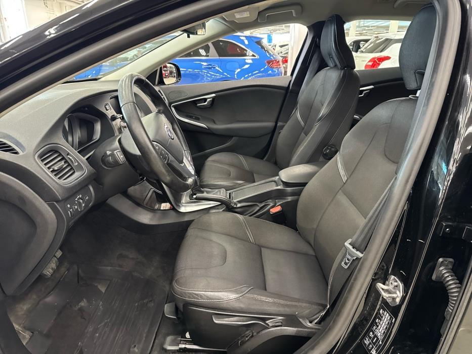 VOLVO V40 Cross Country 2015