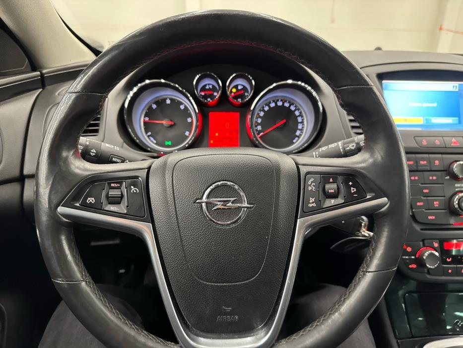 OPEL Insignia 2013