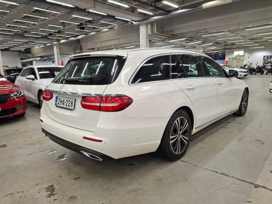 MERCEDES-BENZ E 2018