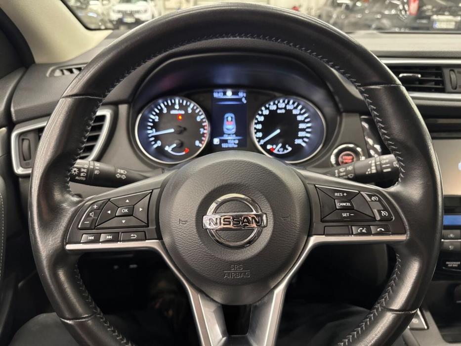 NISSAN Qashqai 2018
