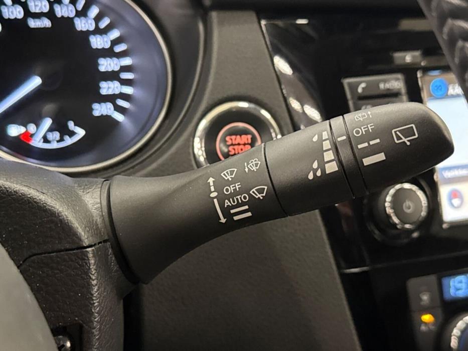 NISSAN Qashqai 2018