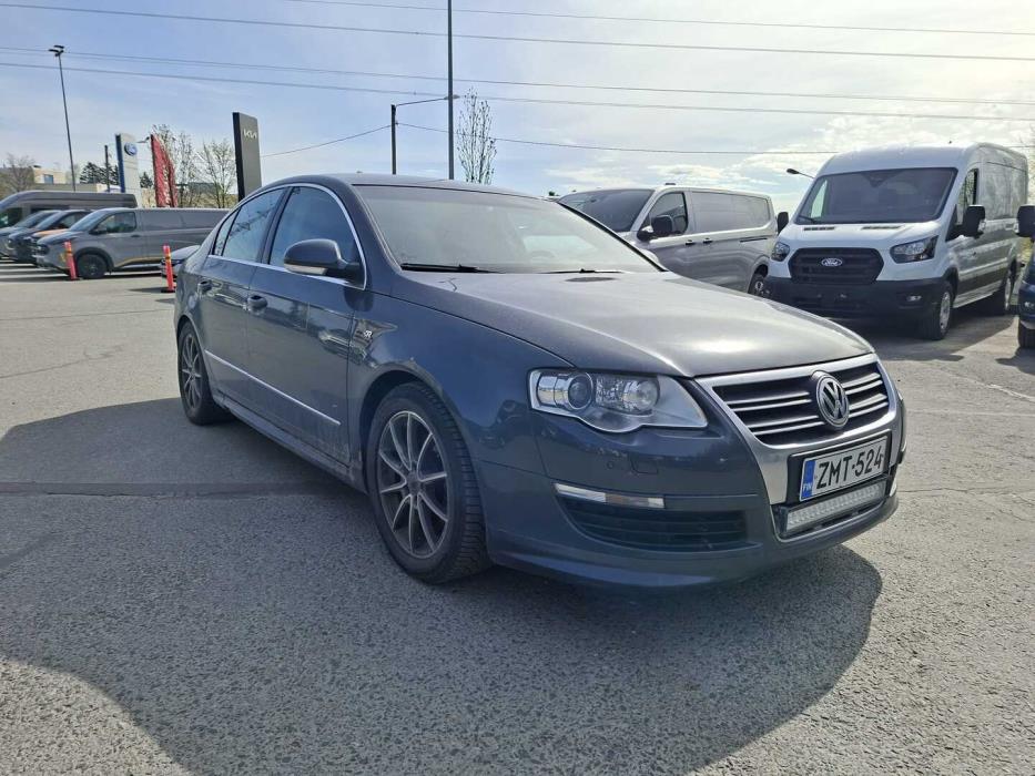 VOLKSWAGEN Passat 2010