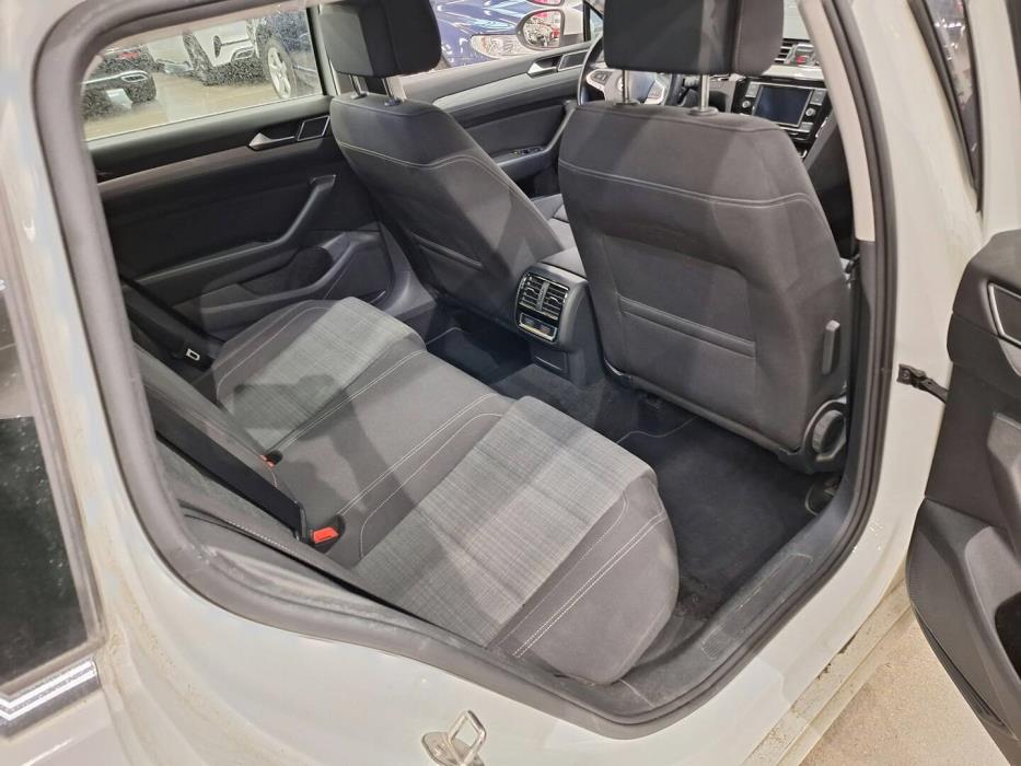 VOLKSWAGEN Passat 2020