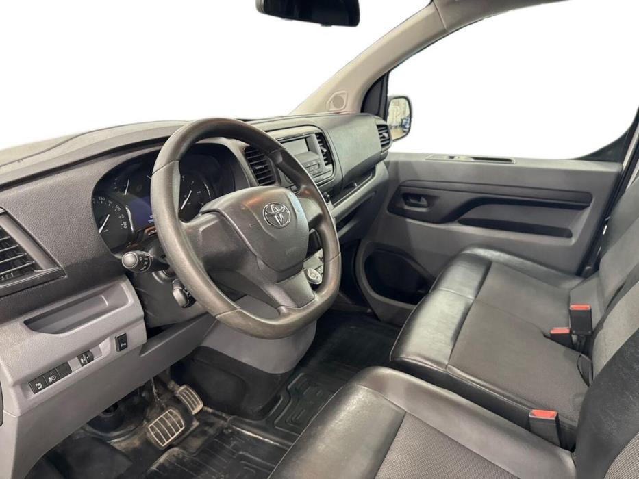 TOYOTA Proace 2020