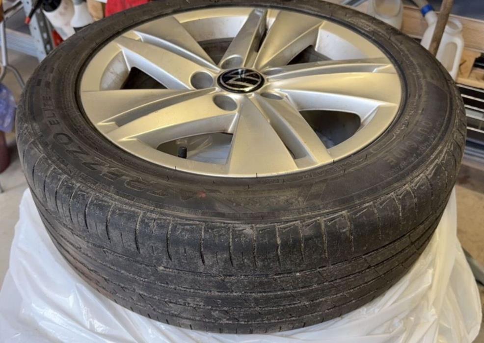 VOLKSWAGEN Golf 2022