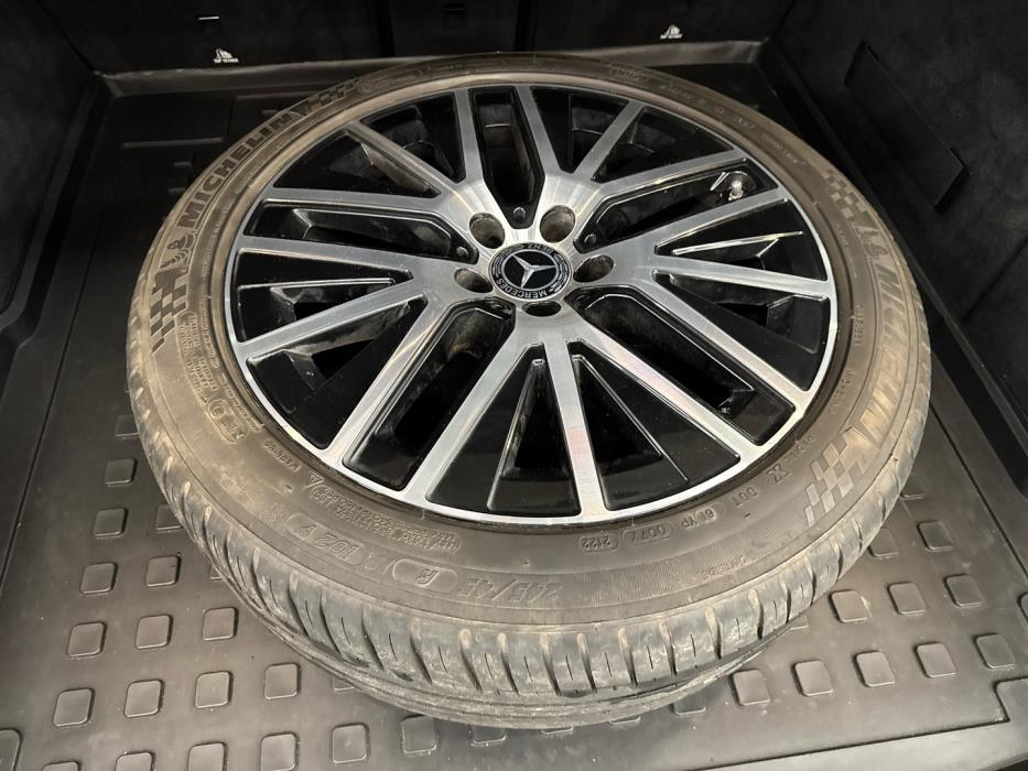 MERCEDES-BENZ E 2021