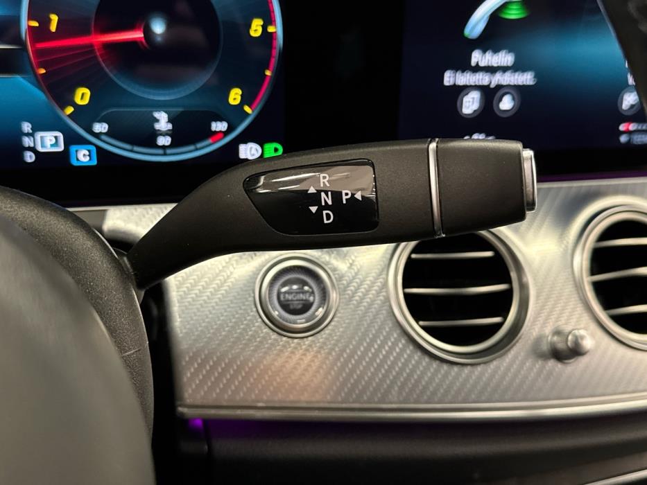 MERCEDES-BENZ E 2021