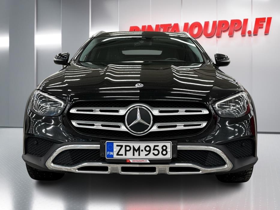 MERCEDES-BENZ E 2021