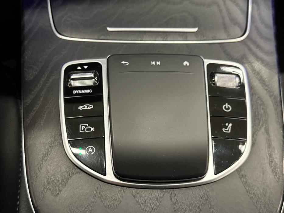 MERCEDES-BENZ E 2021