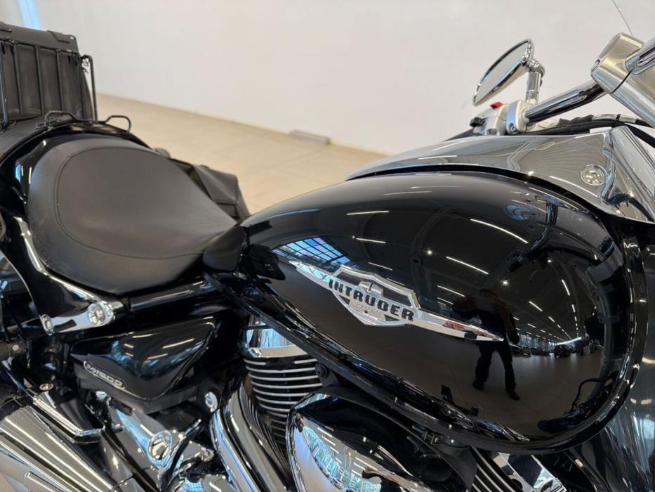 SUZUKI INTRUDER 2010