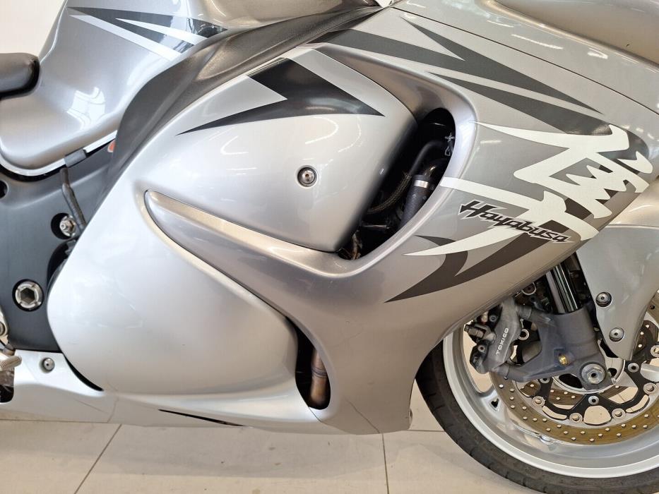 SUZUKI GSX 2010