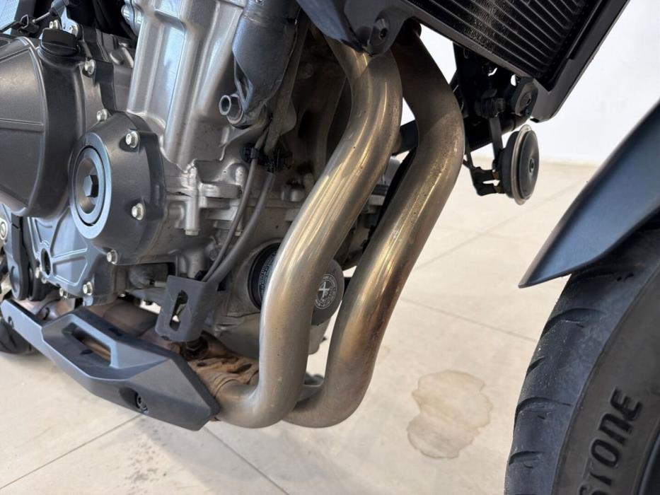 HONDA CB 2023