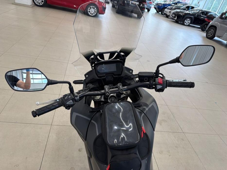 HONDA CB 2023