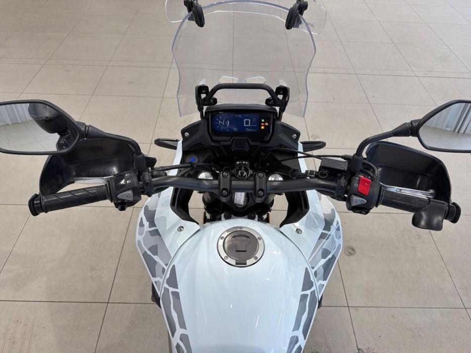 HONDA CB 2022