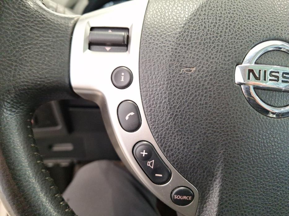 NISSAN Qashqai+2 2010