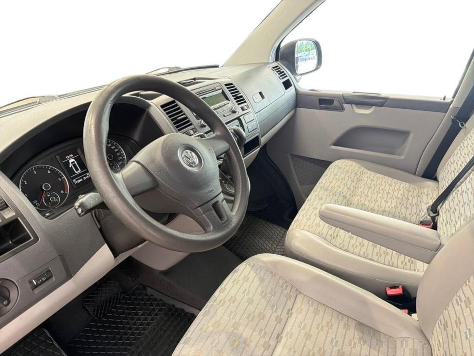 VOLKSWAGEN Transporter 2010