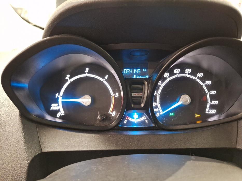 FORD Transit Courier 2015