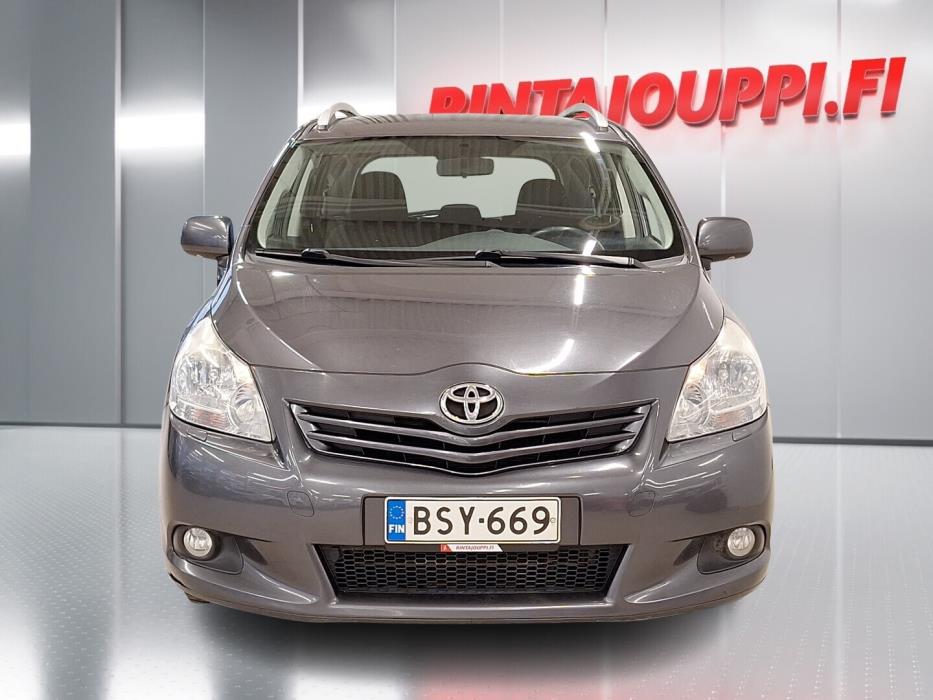 TOYOTA Verso 2009