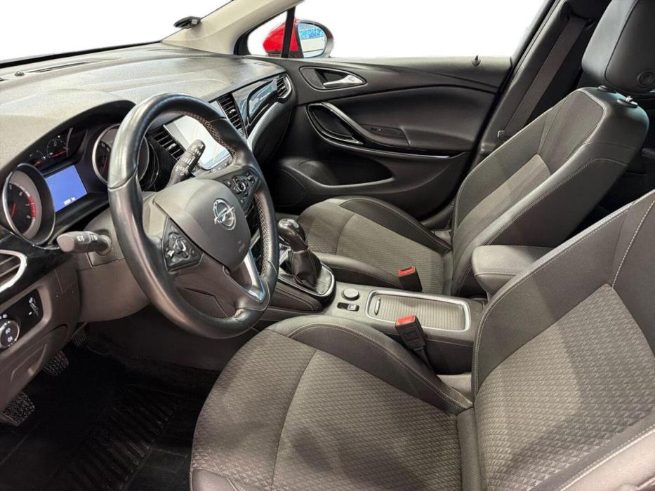 OPEL Astra 2015