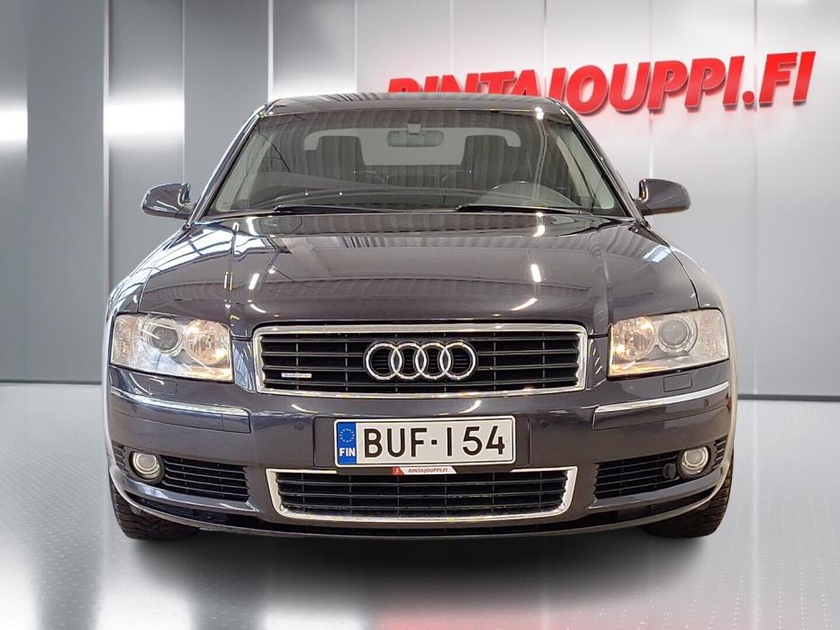 AUDI A8 2004