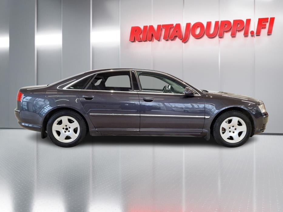 AUDI A8 2004