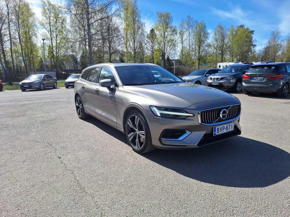 VOLVO V60 2019