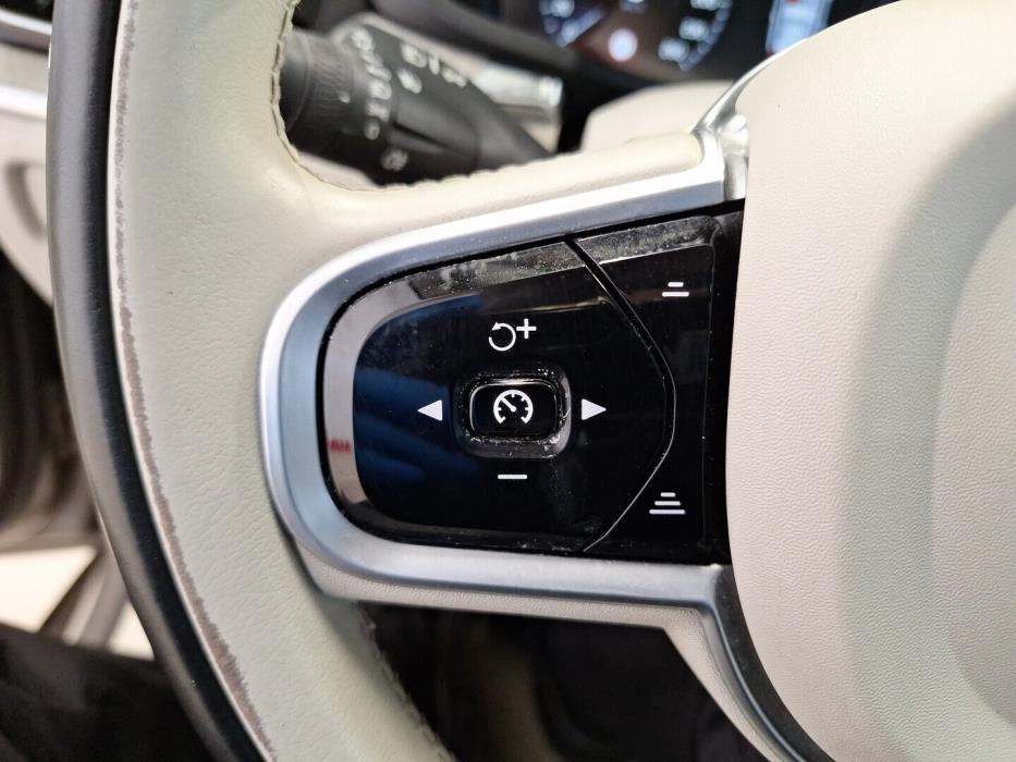 VOLVO V60 2019