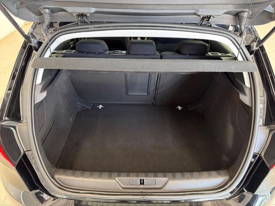 PEUGEOT 308 2019