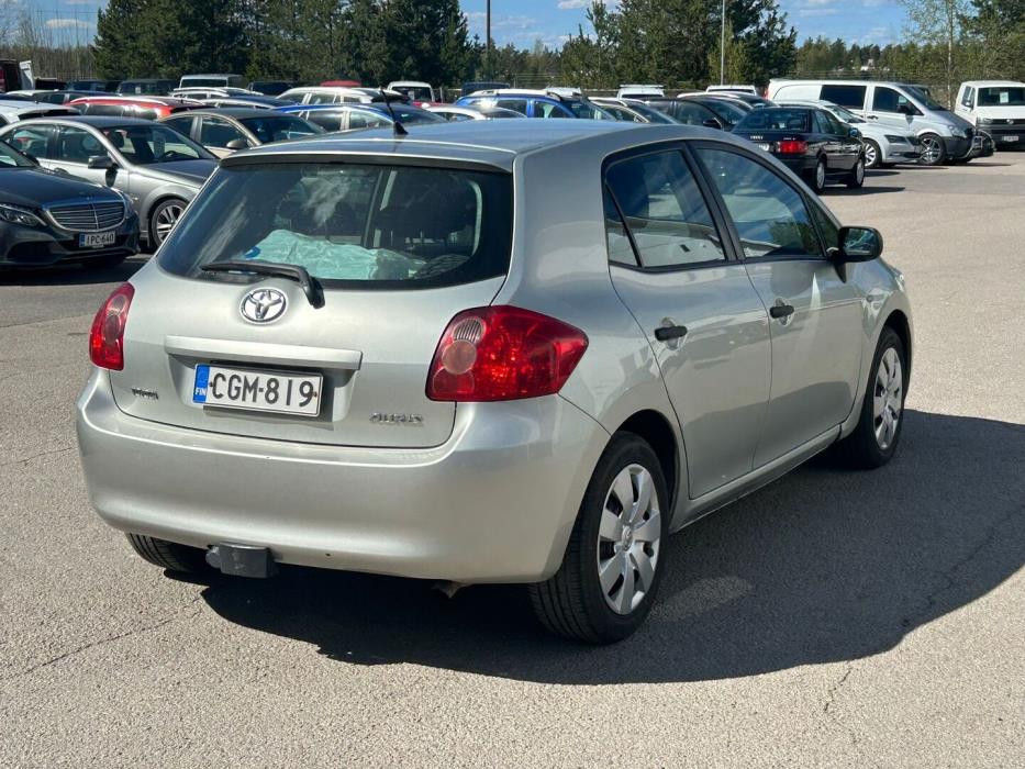 TOYOTA Auris 2007
