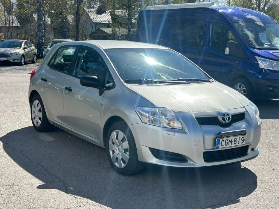 TOYOTA Auris 2007