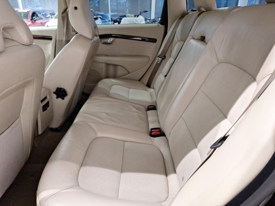 VOLVO V70 2007