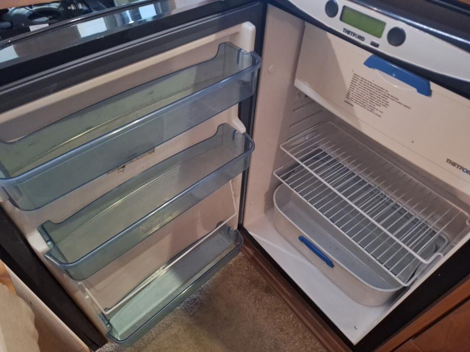 DETHLEFFS Globe S 2012