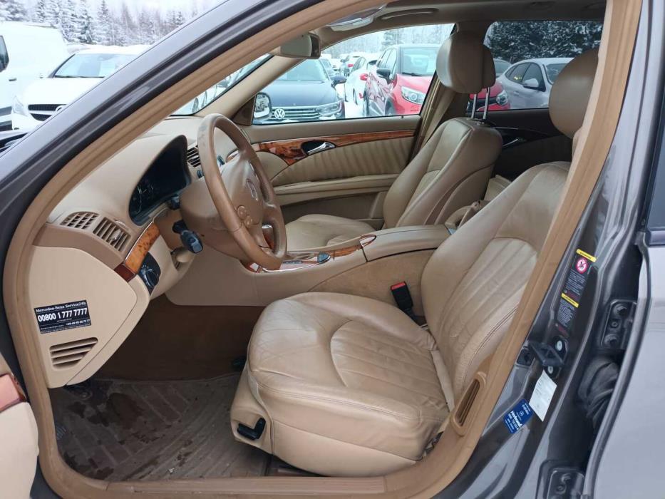 MERCEDES-BENZ E 2008