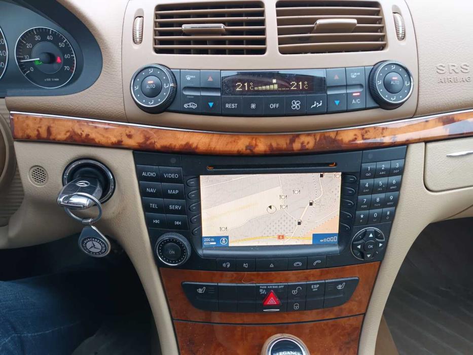 MERCEDES-BENZ E 2008