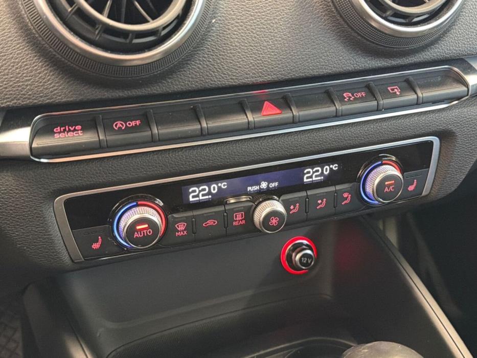 AUDI A3 2015