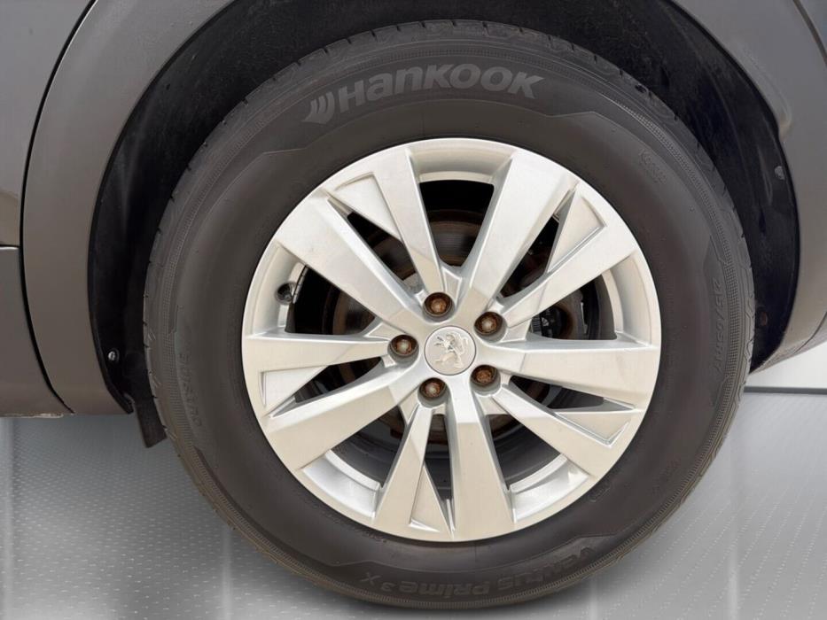 PEUGEOT 3008 2019