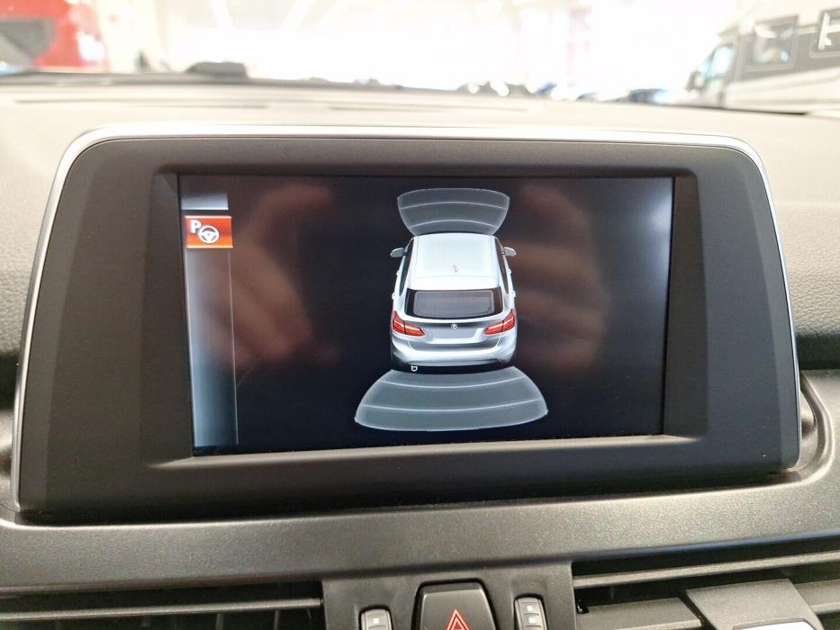 BMW 225 2017
