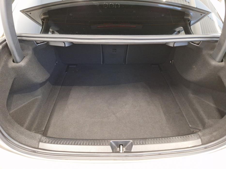 MERCEDES-BENZ A 2019