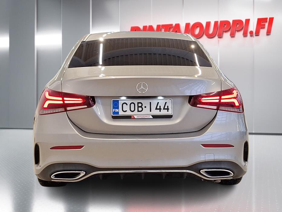 MERCEDES-BENZ A 2019