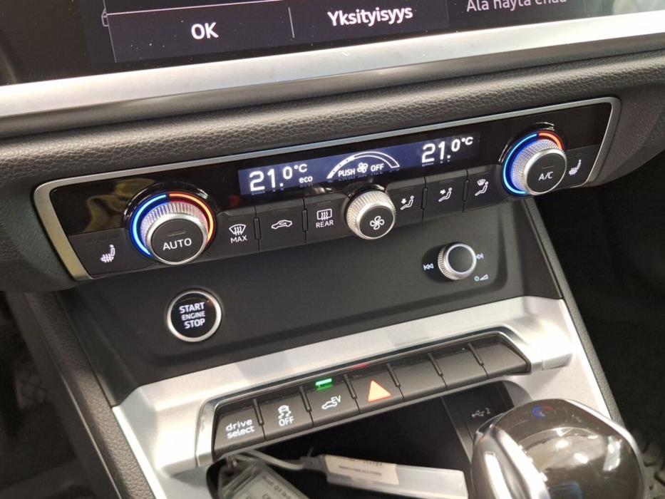 AUDI Q3 2021
