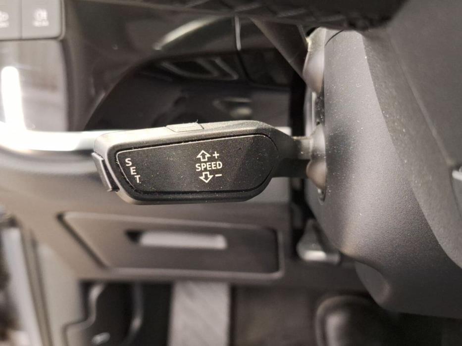 AUDI Q3 2021