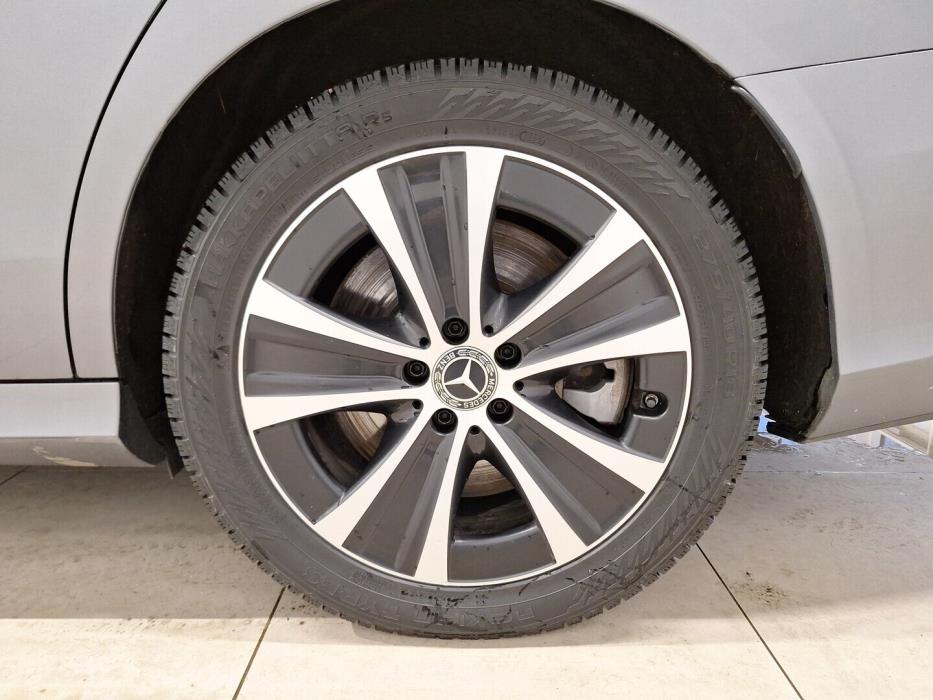 MERCEDES-BENZ E 2020