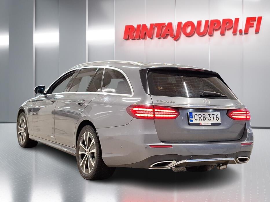 MERCEDES-BENZ E 2020