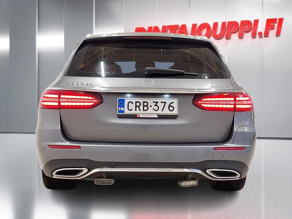 MERCEDES-BENZ E 2020