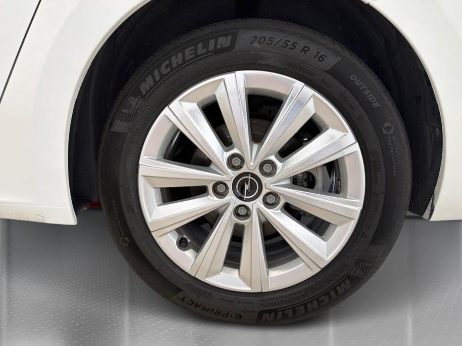 OPEL Astra 2024