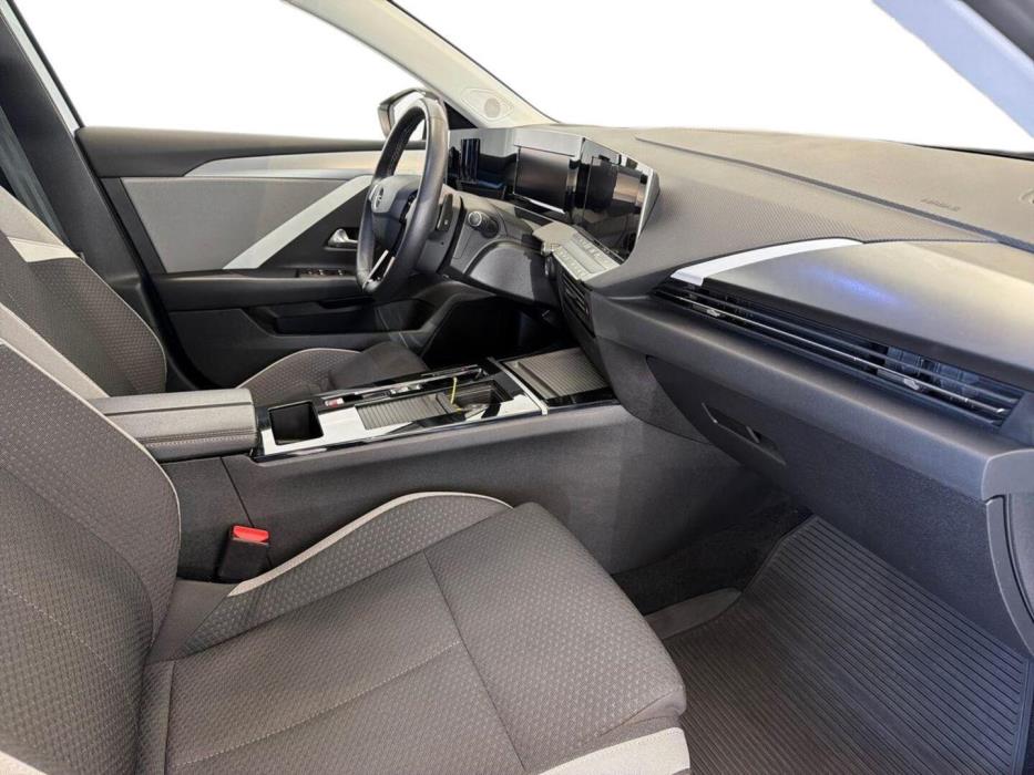 OPEL Astra 2024