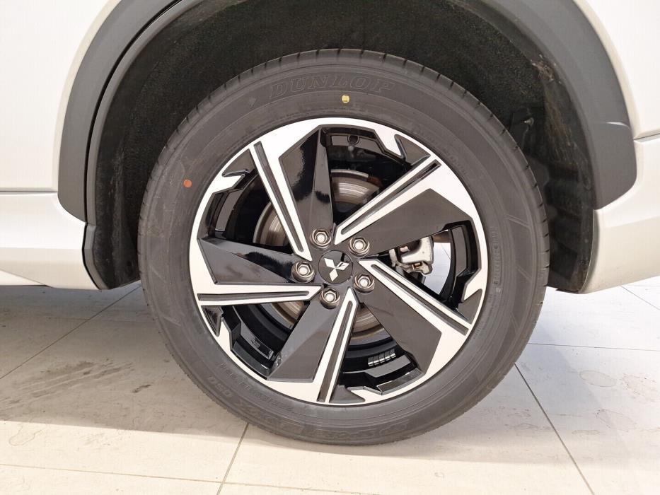 MITSUBISHI Eclipse Cross 2025