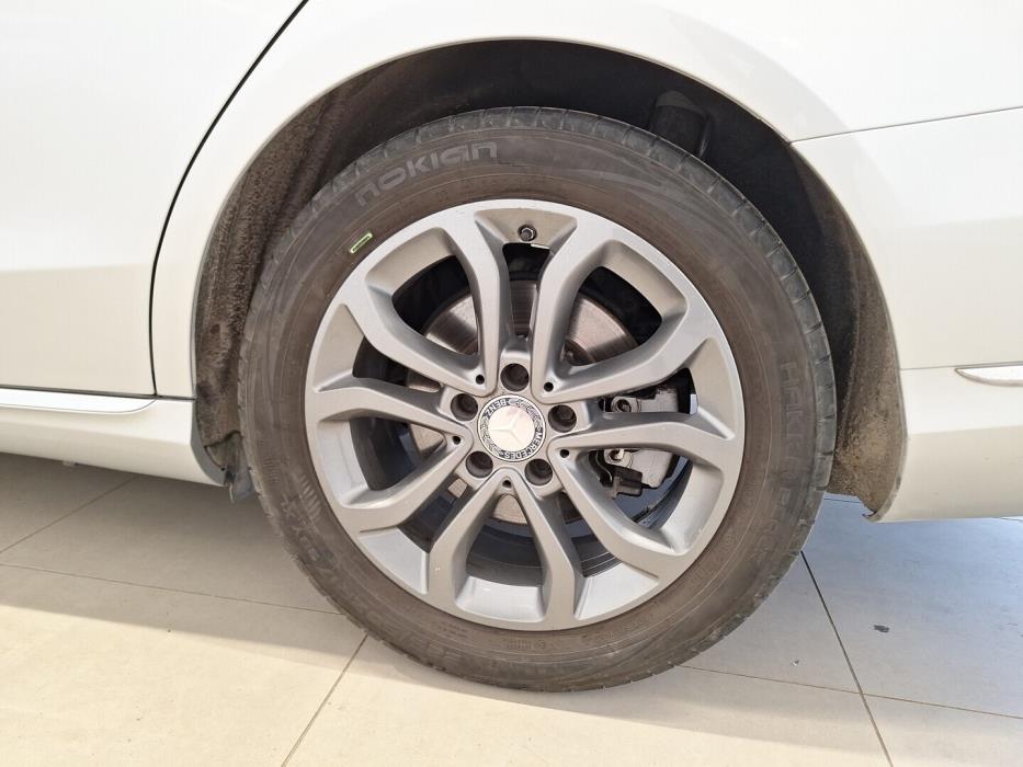 MERCEDES-BENZ C 2015