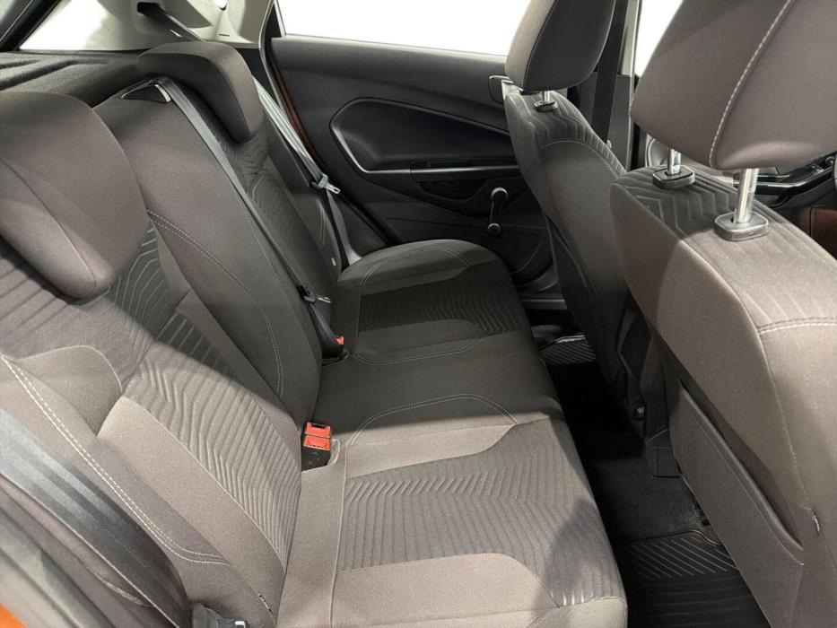 FORD Fiesta 2015
